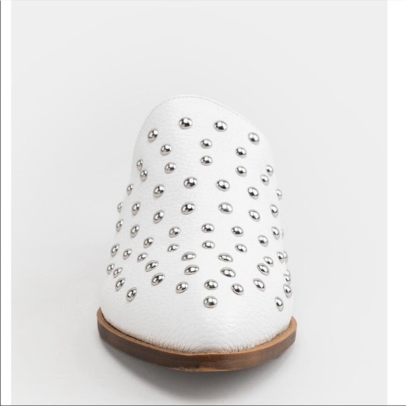 New CL by Laundry Cooper white studded heeled mules - Picture 3 of 11